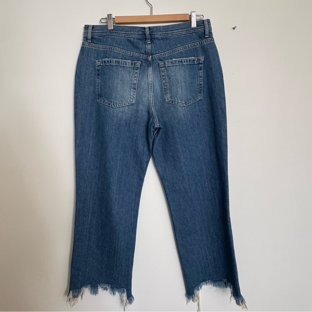We The Free People Maggie Mid Rise Straight Leg Chewed Hem Jeans Size 30 - Picture 2 of 12